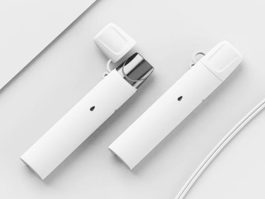 悦刻五代充电口照片，悦刻五代底部充电口